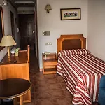 Ξενοδοχείο Llanos Capileira